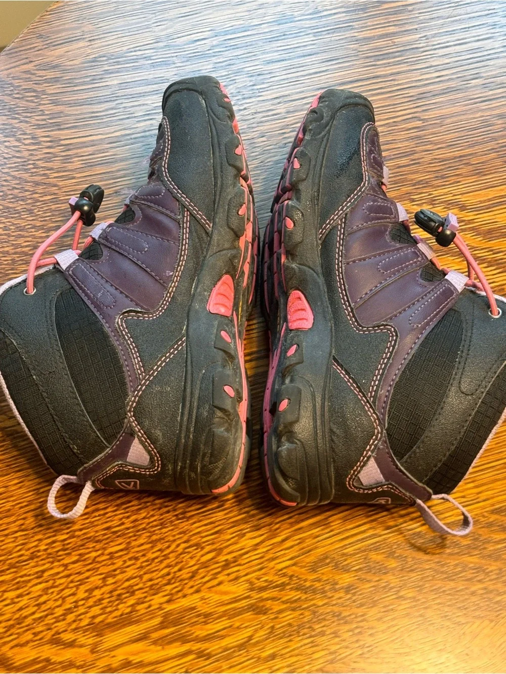 KEEN Kids' Pagosa Mid Waterproof Hiking Boots Size US 2 Girls Purple camping